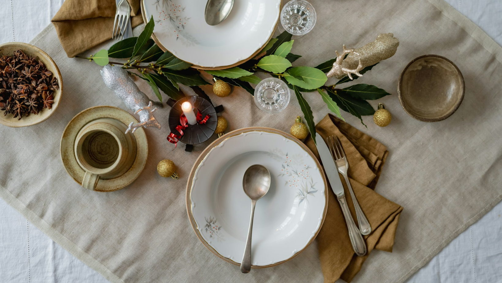 servicii de masa 12 persoane portelan ieftine moderne elegante legenda casei